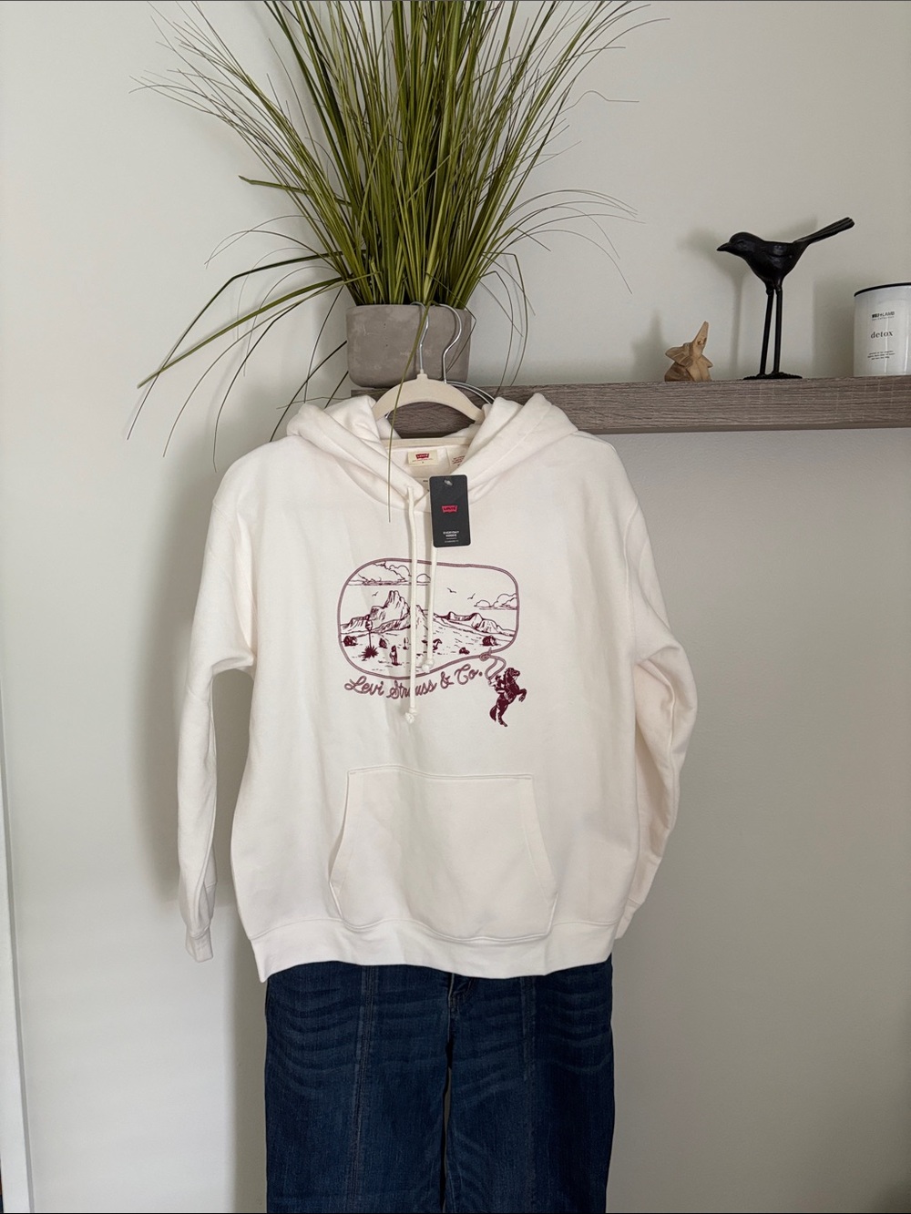 Levi's Cream Hoodie with Maroon Graphic